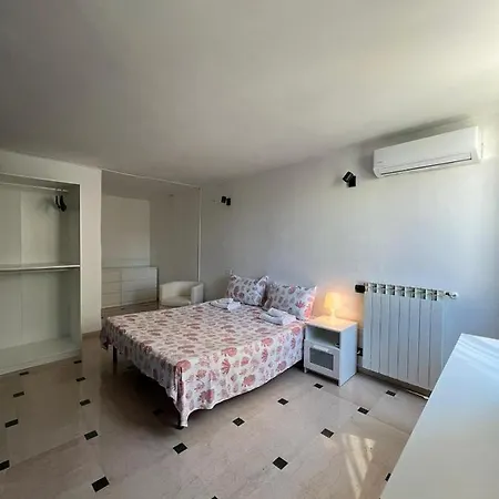 Terrazza Rue Ragusa Howme Μπάρι