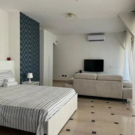 Terrazza Rue Ragusa Howme 公寓 *