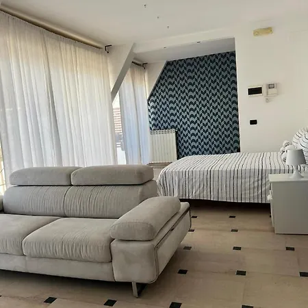 Terrazza Rue Ragusa Howme 公寓